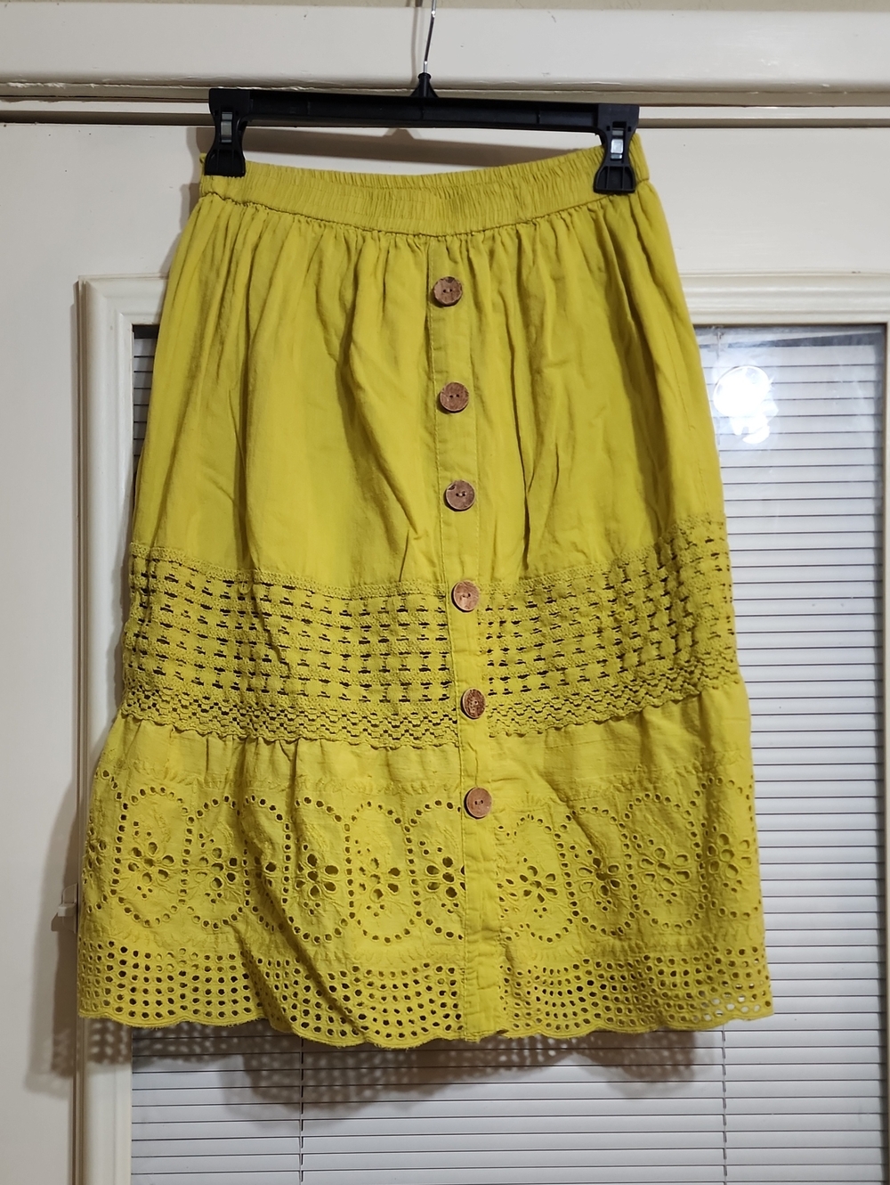 Women's Yellow Eyelet Button-Front Midi Skirt